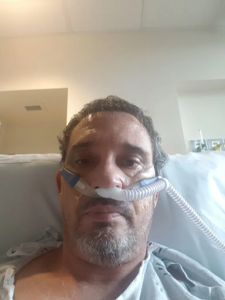 Narrador e comentarista do DAZN morre aos 45 anos de Covid-19