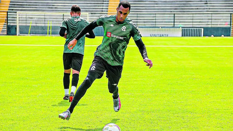A torcida azulina confia no seu centroavante.