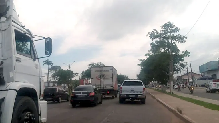 Trecho de Marituba na rodovia BR-316.