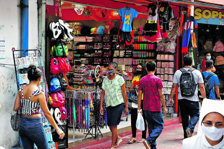As lojas vão funcionar normalmente durante todo o feriadão

