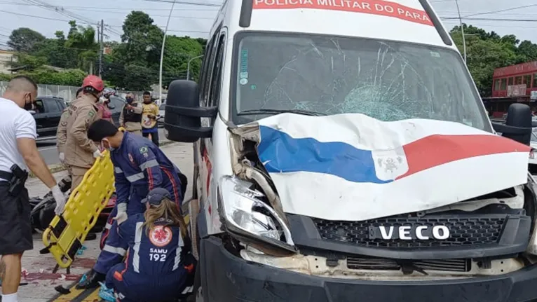 Motociclista é atropelado por viatura da PM na via expressa do BRT da Augusto Montenegro; veja imagens!