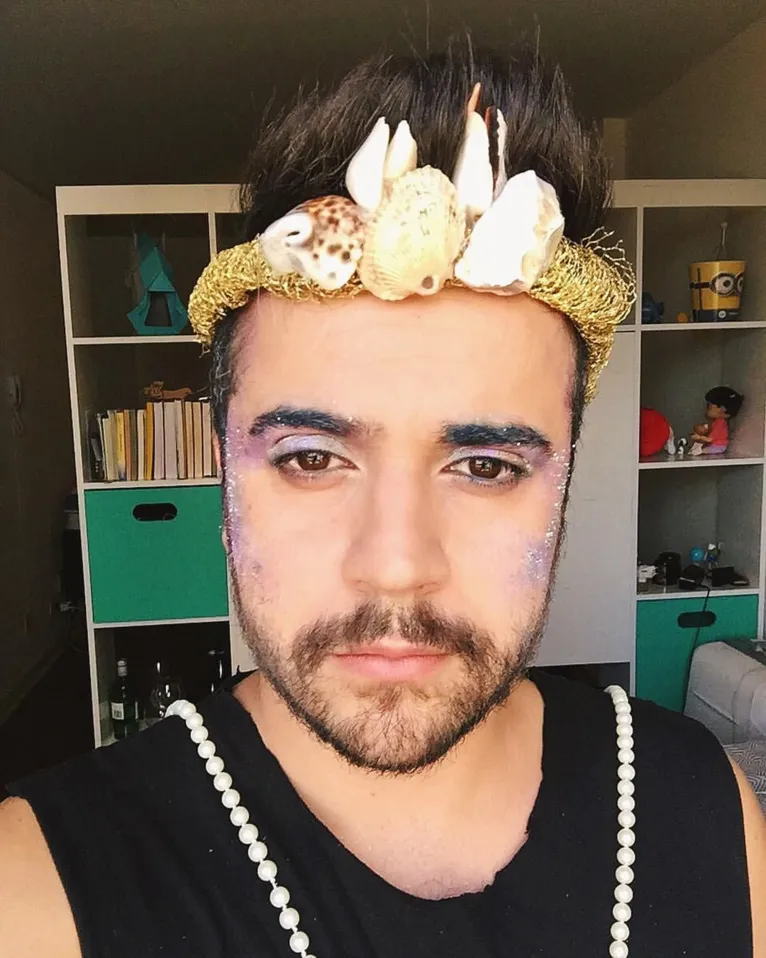Confira as melhores makes masculinas para curtir Carnaval em casa