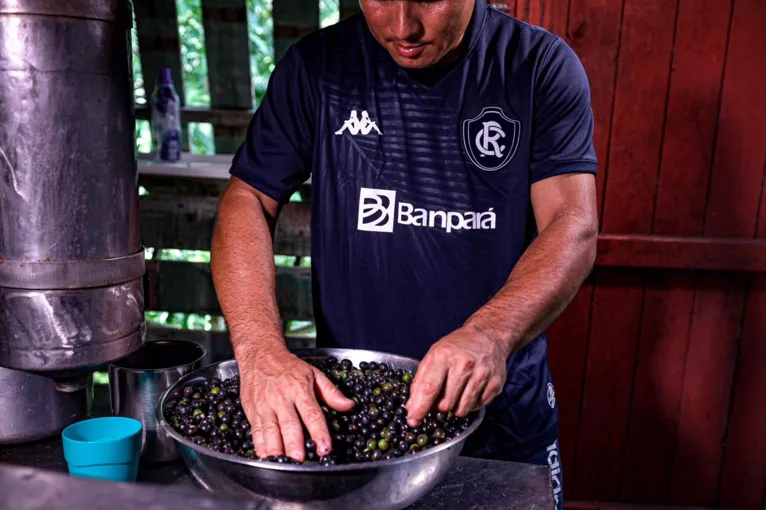 Aniversário de 116 anos do Remo tem direito a lançamento da camisa 'Soberana', treino noturno e missa 