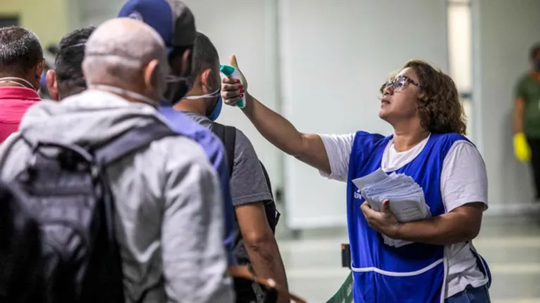 Governador anuncia novas medidas para evitar a proliferação
da Covid-19 no Pará
