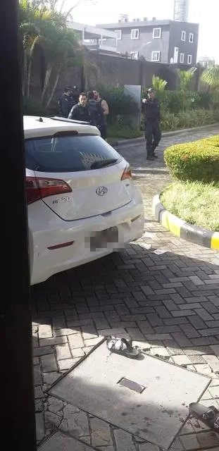 Vídeos mostram agressão, tiros e sangue dentro do motel Mirage, em Belém