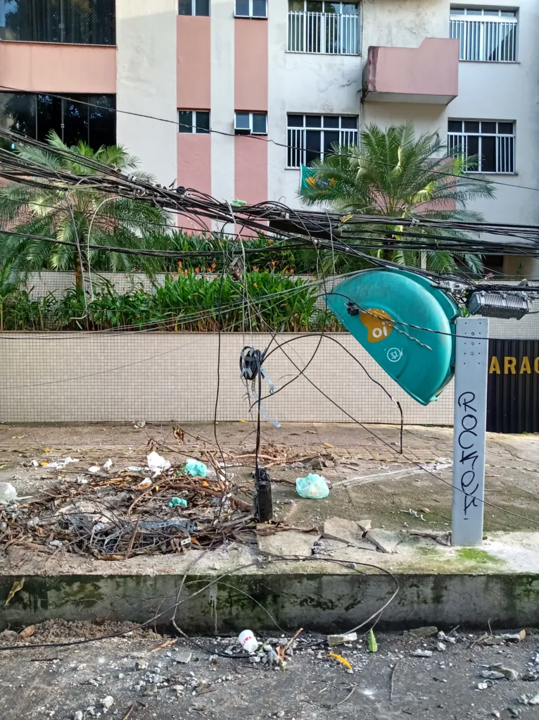 "Cenário de guerra" marca Braz de Aguiar após forte chuva