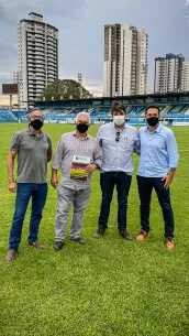 Previsão para que os cinco campos fiquem prontos é para novembro