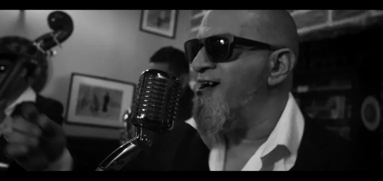 Banda O Cosmo lança videoclipe nesta quarta-feira (31)