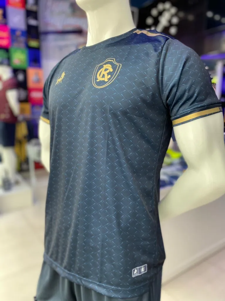 Clube do Remo apresenta nova camisa escolhida pela torcida. 