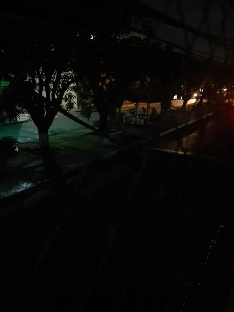 Na Cidade Nova, em Ananindeua, também no escuro durante a noite