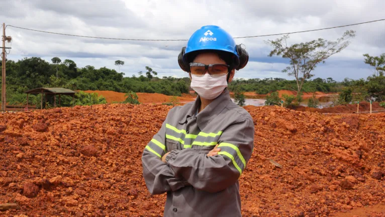 Jorgeane Almeida iniciou como estagiária na Alcoa Juruti, e hoje está como Supervisora da Área de Segurança do Trabalho 