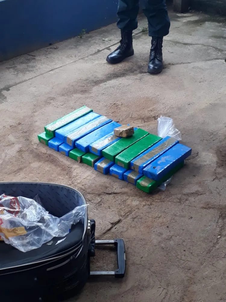 Mulher é presa ao tentar entrar com 18kg de drogas em Cametá
