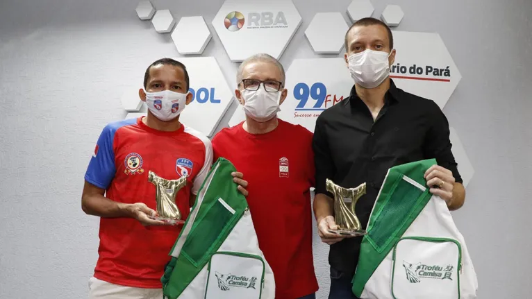Premiados ao lado do jornalista Zaire Filho.