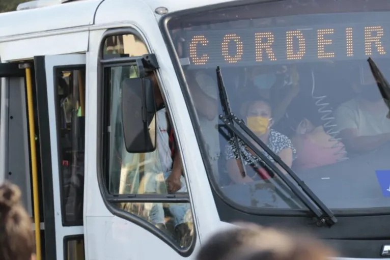 Negociações entre rodoviários e empresários serão retomadas às 13h