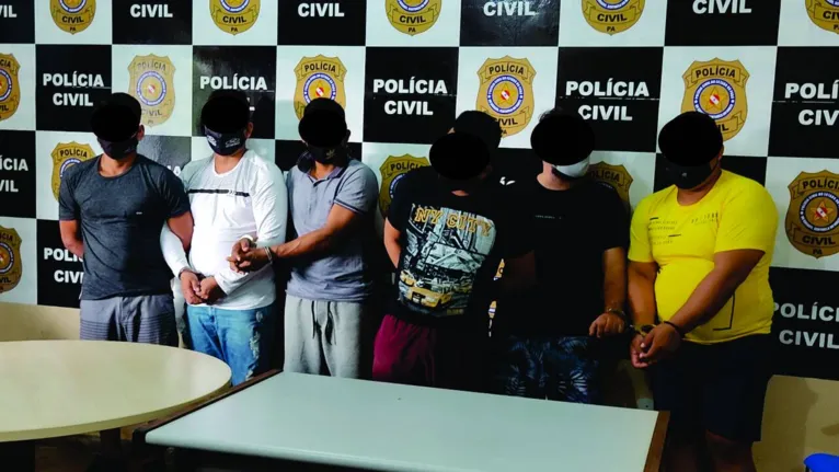 Os presos foram identificados como: Carlos Marachin Antunes, Adil Antoni Martinez, Jonatan Gerdoba Medina, Marcos Regifo Belins, Diego Sovendra e Almir Rolim Peixoto