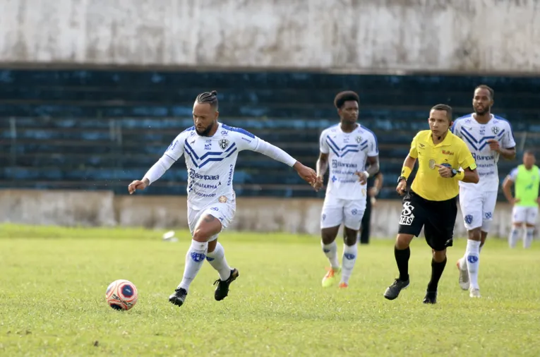 Chuva de amarelos no empate entre Bragantino e Paysandu 