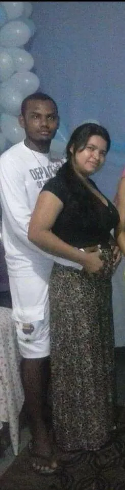 Reinaldo Nascimento com a esposa  Jéssica Rosário, que faleceu em abril deste ano. 