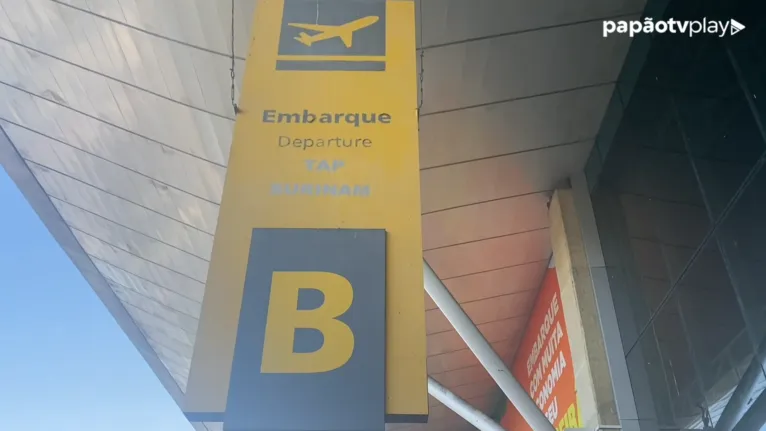 Vídeo começa mostrando o embarque no portão B. Será um presságio de um futuro acesso? Descubra!