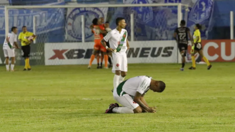Momento do apito final.
