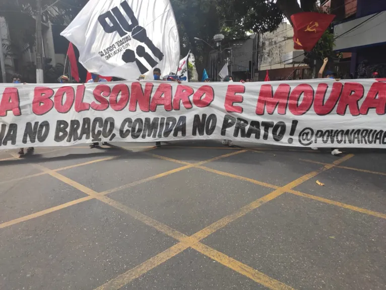 População pede por comida