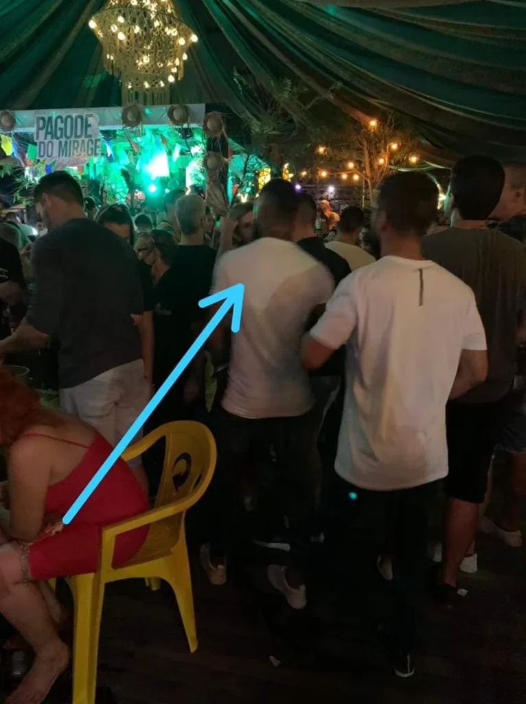Ari Moura é flagrado aglomerando em festa em Belém
