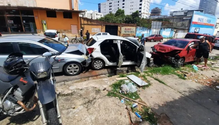 OAB
repudia ação de PMs contra advogado em acidente