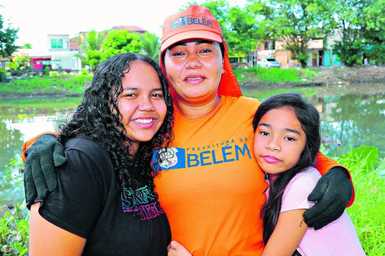 Bianca Nunes com Andreza Beatriz e Adrielly da Silva