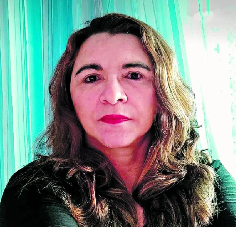 Médica infectologista Helena Brígido 
