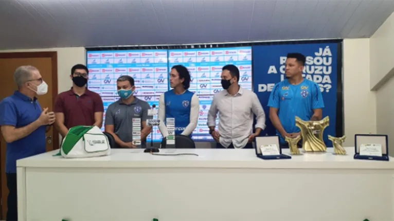 Troféu Camisa 13 premia jogadores do Paysandu após título