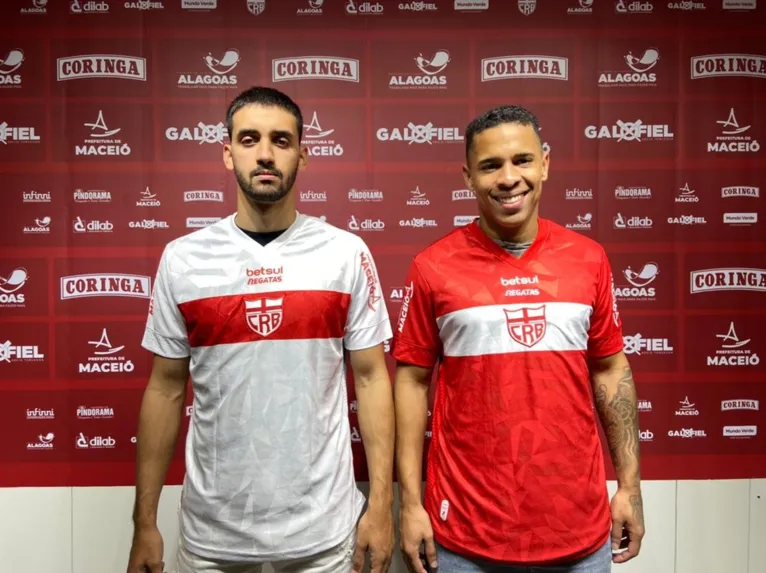 Volante Marthã e centroavante Vitão são apresentados pelo CRB