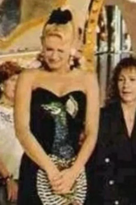Xuxa conta o que a fez desistir de cantar com Roberto Carlos