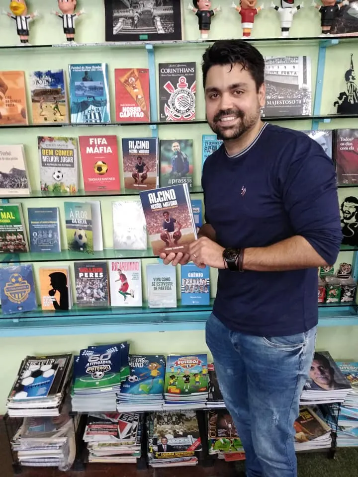 Projeto sobre livro do Clube do Remo é criado por escritor
