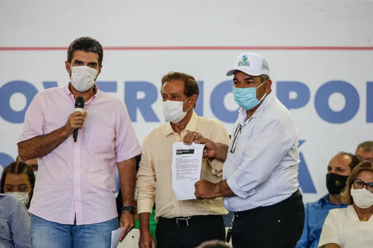 Governador Helder e o prefeito Moacir Pires de Faria celebram a parceria em mais uma obra essencial para Xinguara