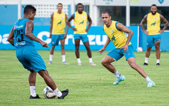 Leandro Silva já deve estar apto para jogar na partida diante da Jacuipense.