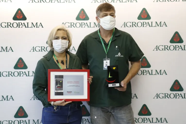 – Diretores da Agropalma, Marcella Novaes e Edison Delboni