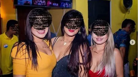 No Instagram, estabelecimento divulga fotos com dezenas de pessoas sem máscara e sem distanciamento social