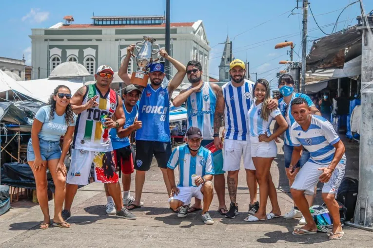 Torcedores comemoram o título do Campeonato Paraense de 2020