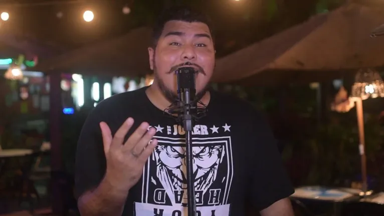 Ronaldo Santos e Banda Fogo lançam o clipe "Me dá amor"