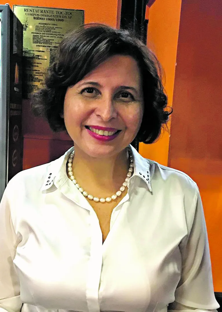 Irna Carla do Rosário Carneiro