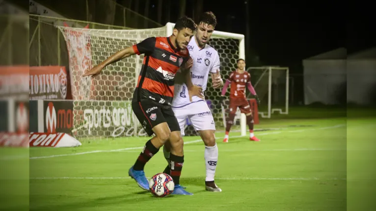 No duelo de leões, o azul levou a melhor.