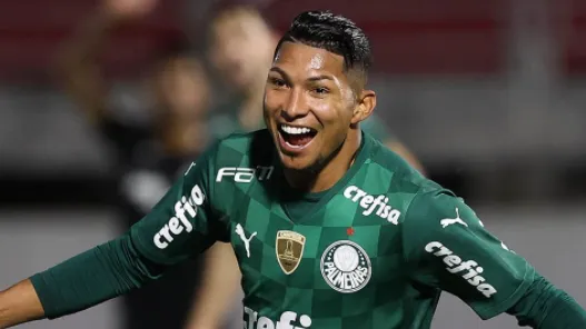 O atacante Rony, de Magalhães Barata: campeão da Libertadores pelo Palmeiras 