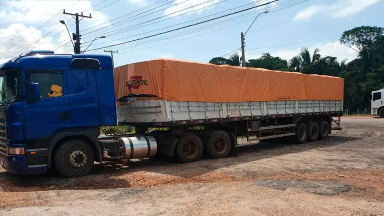 O caminhão ficou retido no pátio da Sefa em Marabá