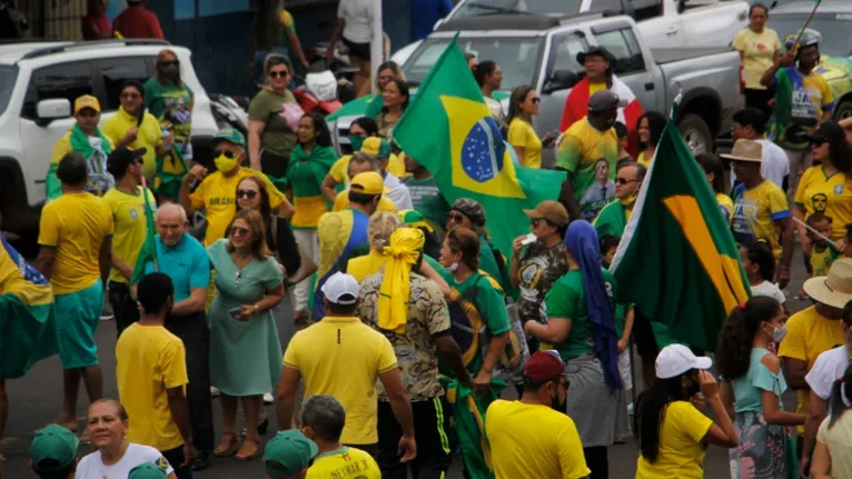 Manifestantes de Tucuruí vão às ruas em apoio a Bolsonaro