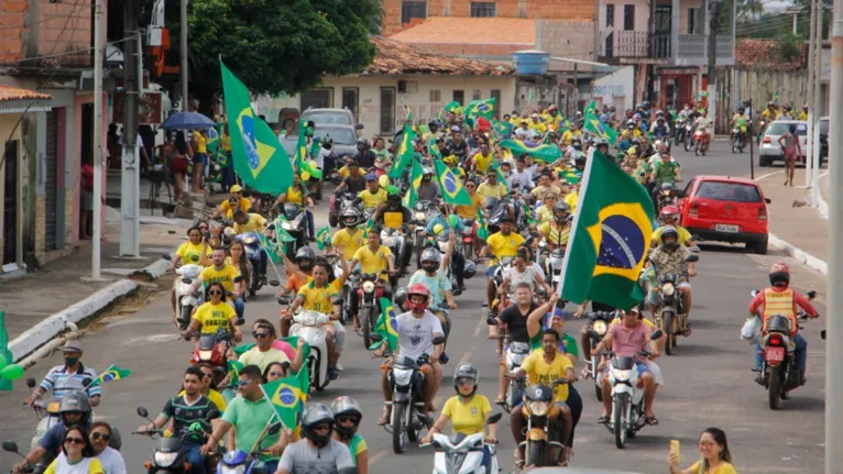 Manifestantes de Tucuruí vão às ruas em apoio a Bolsonaro