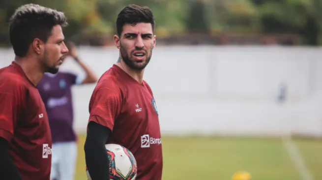 Thiago Ennes, recuperado de lesão no tornozelo direito, deve volta à equipe titular contra o Botafogo.