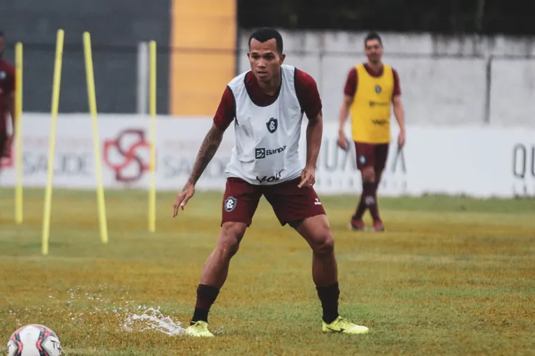 Volante foi poupado na Copa Verde para se recuperar de um "pisão" no pé