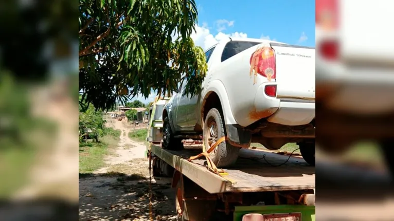 Caminhonete do vereador foi roubada pelos assaltantes 