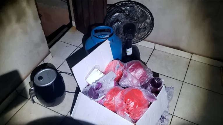 Produtos que acusado havia sido para furtar 