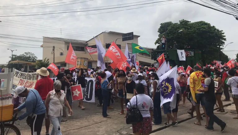 Na capital paraense, diversas pessoas se reuniram para protestar.