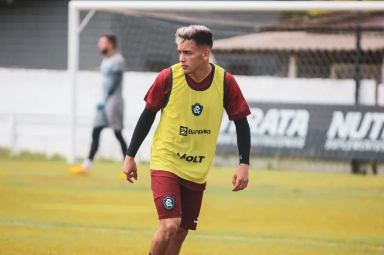 Lateral esquerdo Raimar, novo contratado do Clube do Remo